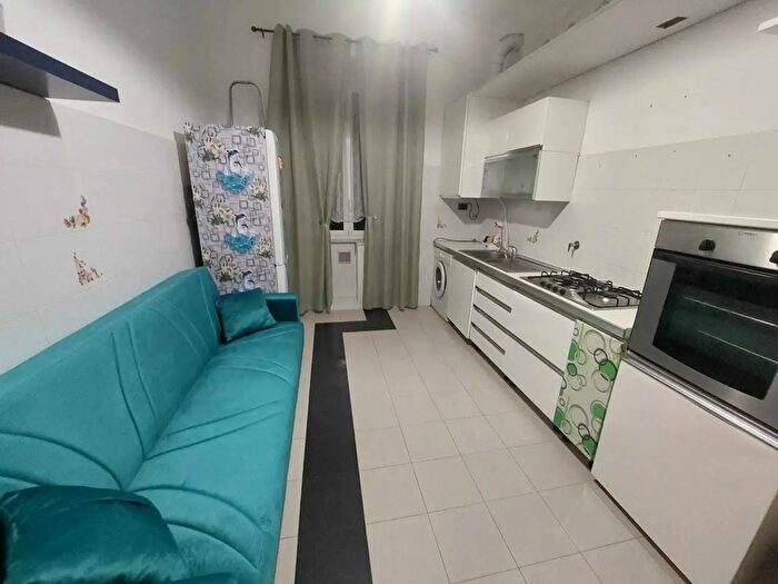 Appartamento bilocale in vendita in Via Zara, Savona