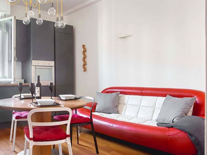 Appartamento trilocale in affitto in Via Fratelli Rosselli, Bologna Sulmona, Milano