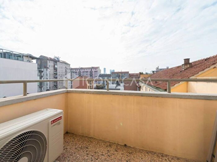 Appartamento monolocale in affitto in Via Flavio Stilicone, Cenisio, Milano