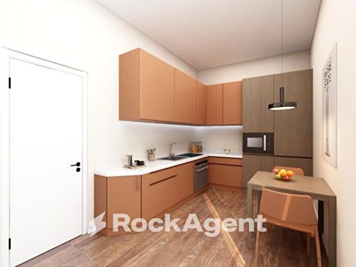 Casa con 5 locali in vendita in Via XXV Aprile, Mede