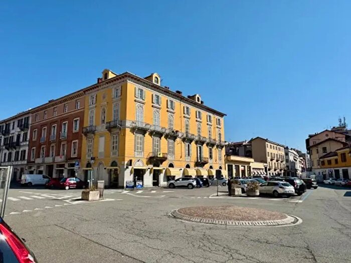 Case in Vendita e in Affitto - 2