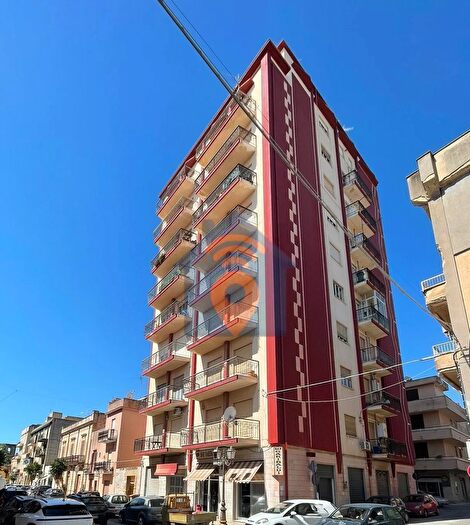 Appartamento con 5 locali in vendita in Via Garibaldi Castelvetrano, Castelvetrano