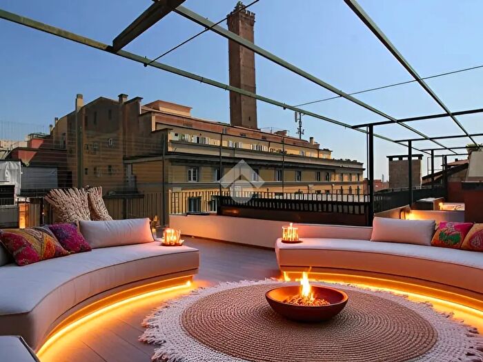 Appartamento bilocale in affitto in Via Caprarie, Bologna