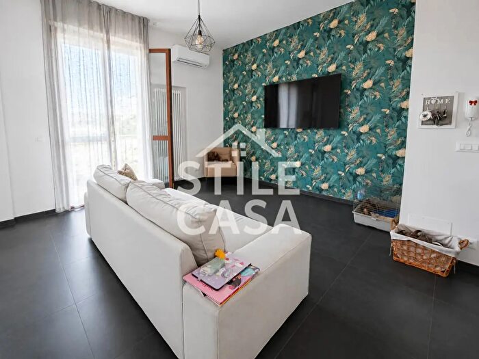 Appartamento con 5 locali in vendita in Romana, Montecarlo