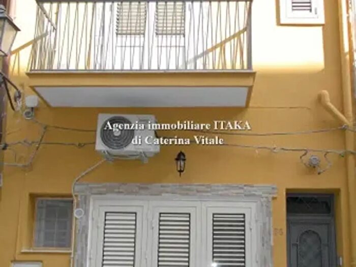 Appartamento trilocale in affitto in Via Procida, Villabate