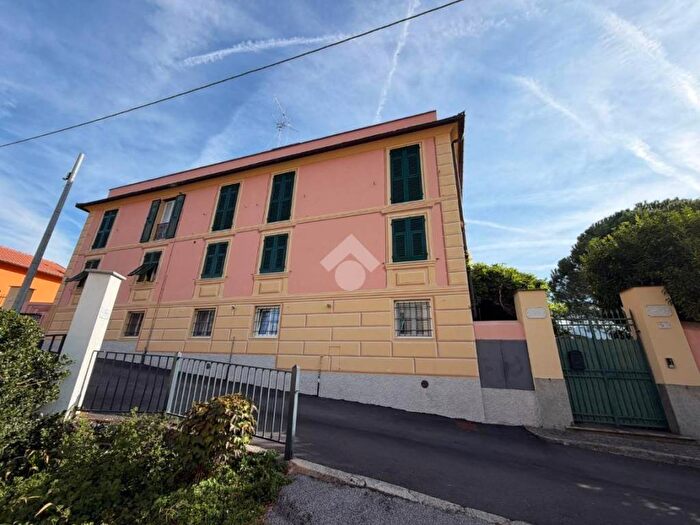 Appartamento con 6 locali in affitto in Via Domenico Carli, Pedemonte, Serra Riccò