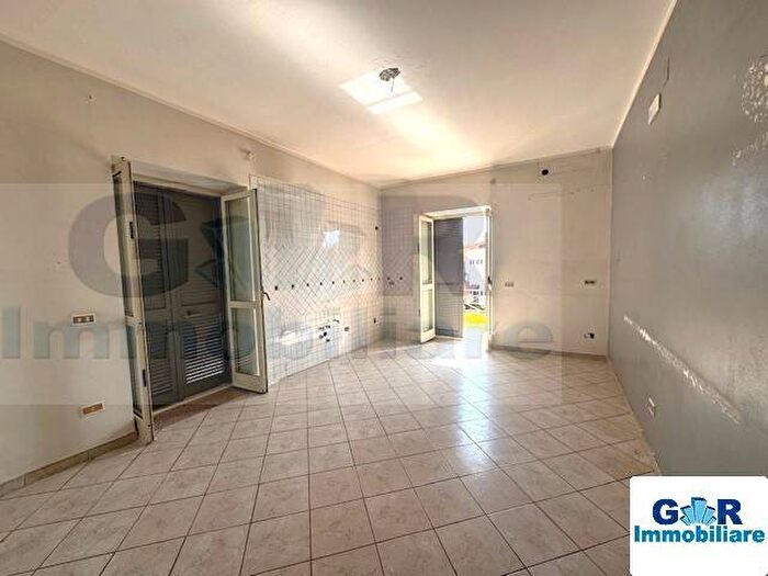 Appartamento quadrilocale in affitto in Via Giacomo Leopardi, Mariglianella