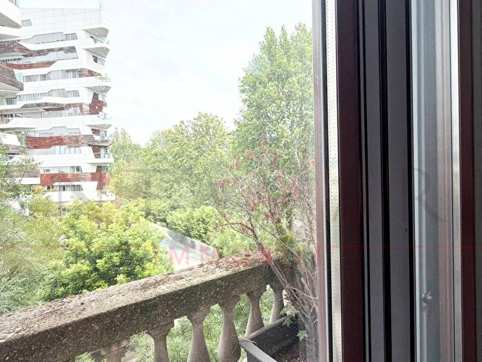 Appartamento trilocale in affitto in Viale Cassiodoro, Sempione, Milano