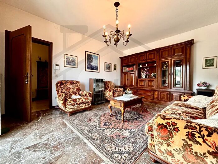 Casa trilocale in vendita in Teolo