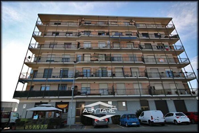 Appartamento trilocale in vendita in Corso Savona, Villastellone