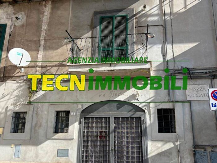 Case in Vendita e in Affitto - 3