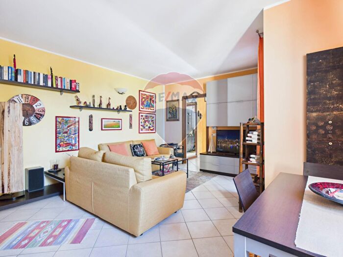 Appartamento trilocale in vendita in Corso Novara, Vigevano