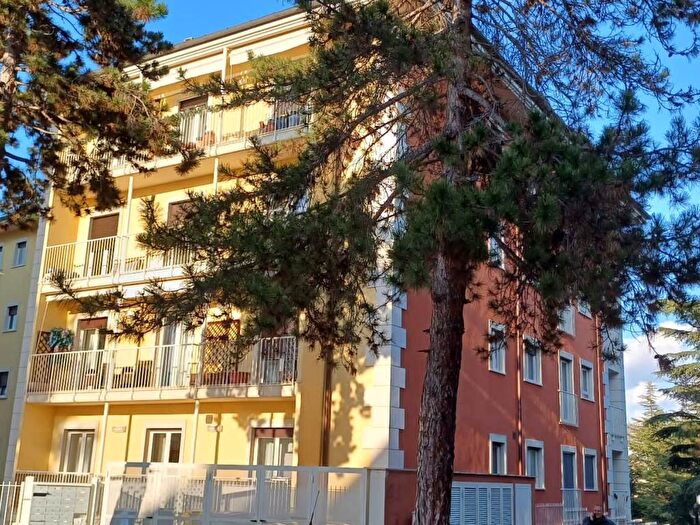Appartamento quadrilocale in affitto in Viale Nizza, Duomo Fontana Luminosa, L'Aquila