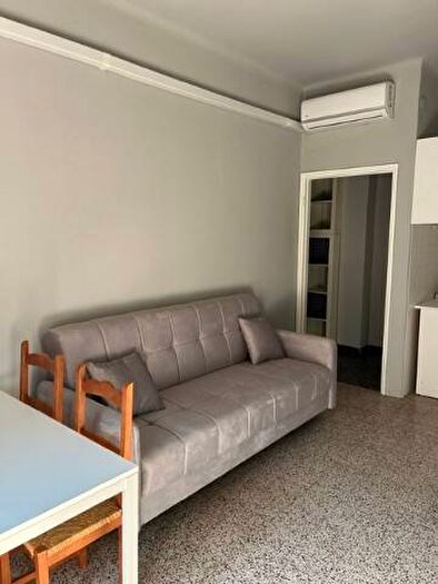 Appartamento trilocale in affitto in Via Carlo d'Adda, Navigli Darsena, Milano