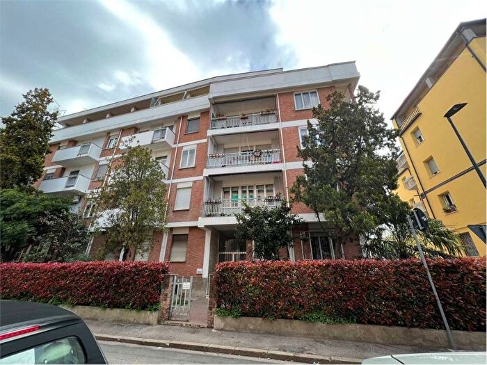 Appartamento con 6 locali in affitto in Via Fulvio Testi, San Benedetto, Ferrara