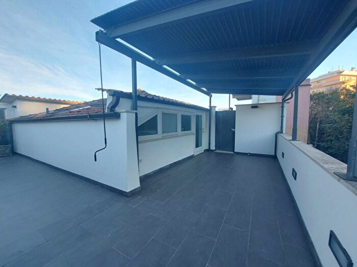 Casa bilocale in affitto in Via Pieve di Cadore, Camilluccia Cortina dAmpezzo, Roma