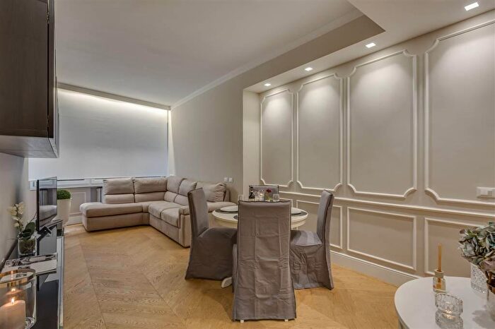 Appartamento quadrilocale in affitto in Borgo San Jacopo, Firenze