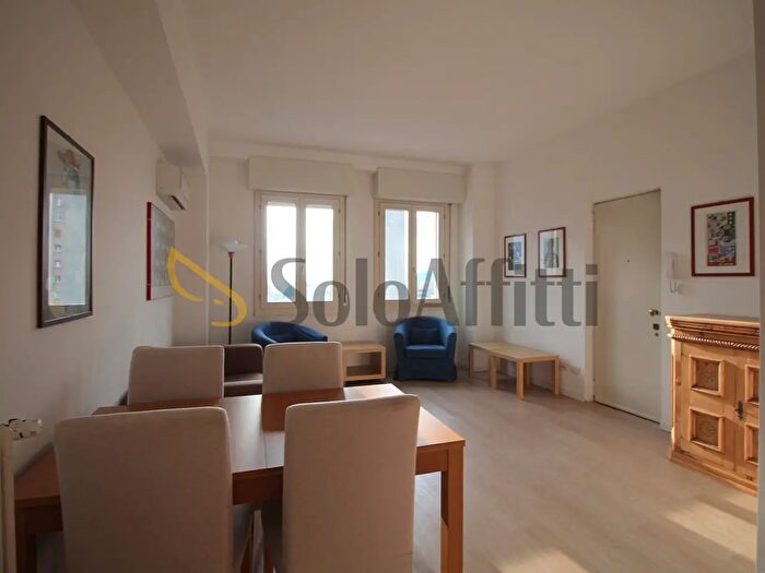 Appartamento bilocale in affitto in Viale Dante Alighieri, Lecco