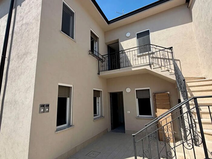 Appartamento trilocale in affitto in Via Prati, Crema