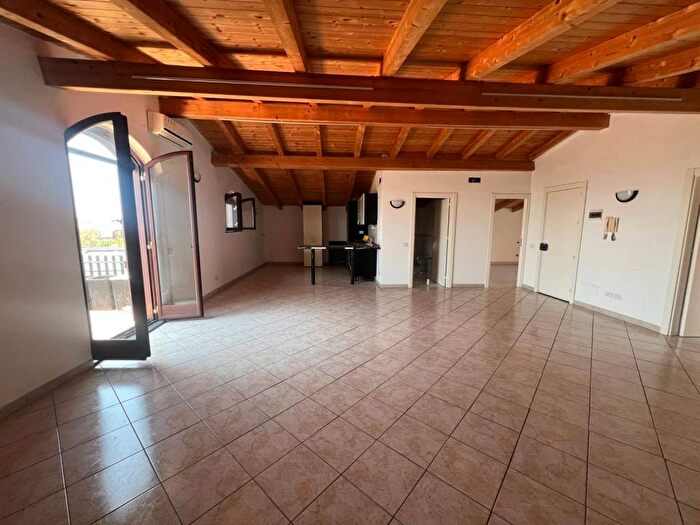Casa in affitto in Centro, Tremestieri Etneo