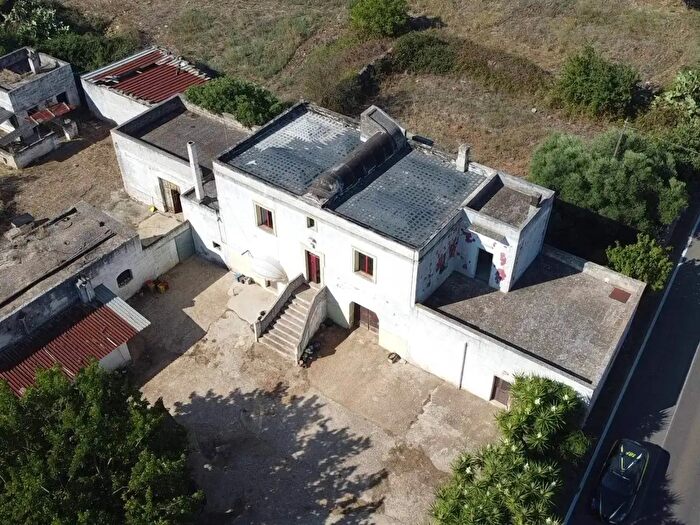 Casa con 10 locali in vendita in Strada per Montemesola, Crispiano