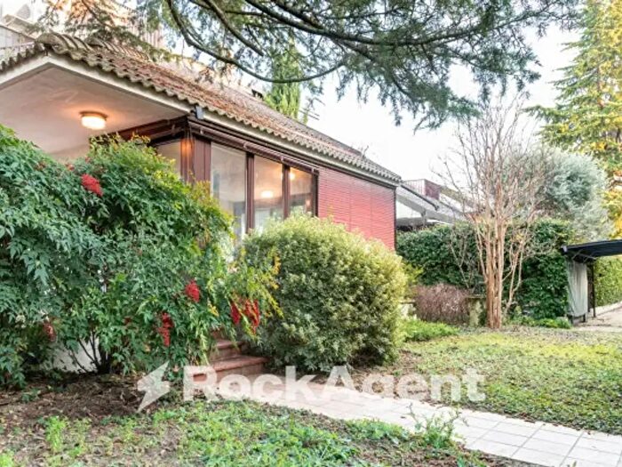 Casa con 6 locali in vendita in Via Eraclea, Padova