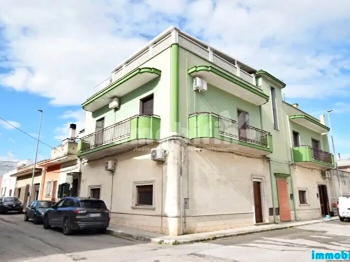 Appartamento con 6 locali in vendita in Oria