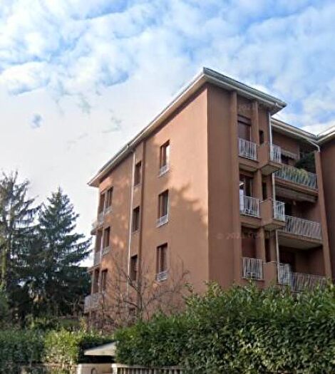 Casa trilocale in vendita in Via Monviso, Varese