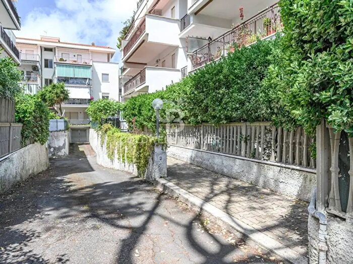 Appartamento trilocale in vendita in Via Castelsecco, Santa Marinella