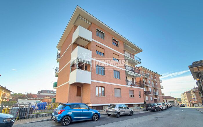 Appartamento trilocale in vendita in Via Armando Diaz, Trofarello