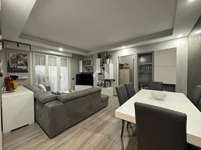 Appartamento trilocale in vendita in Via Walter Tobagi, Bergamo