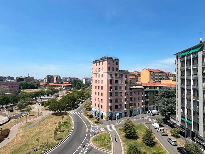 Appartamento bilocale in affitto in Viale Caterina da Forlì, Milano