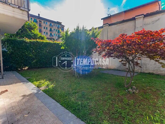 Appartamento bilocale in affitto in Via Giovita Scalvini, Milano