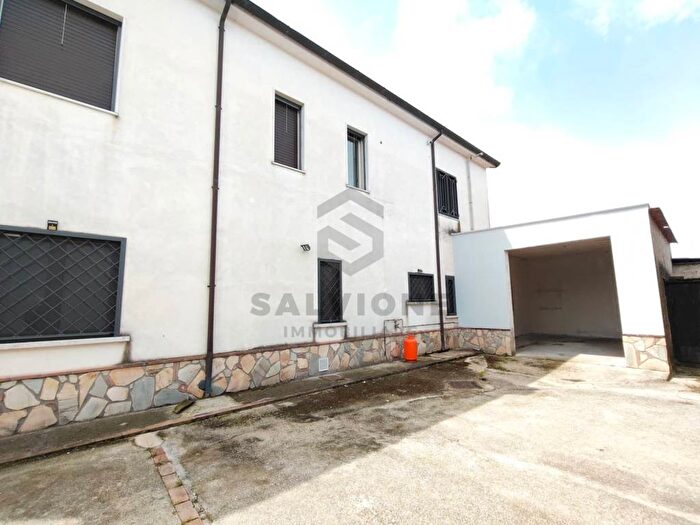 Casa quadrilocale in affitto in San Salvatore Telesino