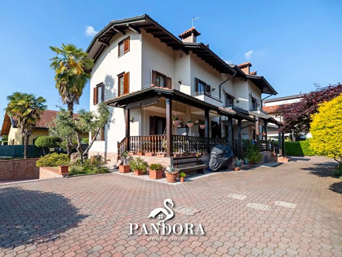 Casa in vendita in Via EFermi, Arsago Seprio