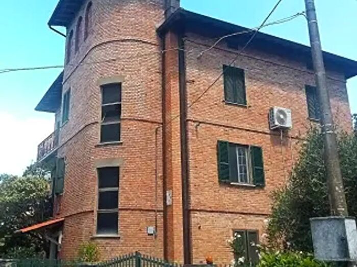 Appartamento quadrilocale in vendita in Strada del Venturello, Deruta