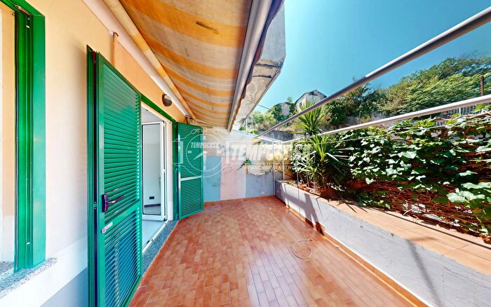 Appartamento bilocale in vendita in Via M Genlis, Albenga