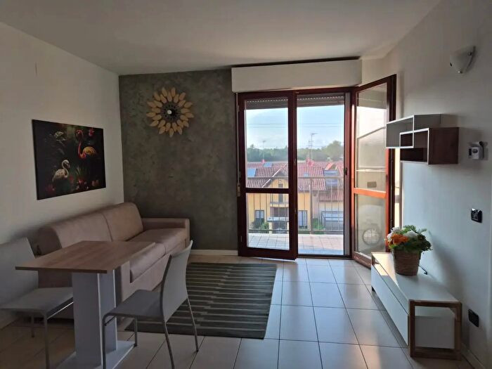 Appartamento monolocale in affitto in Via Francesco Petrarca, Cislago