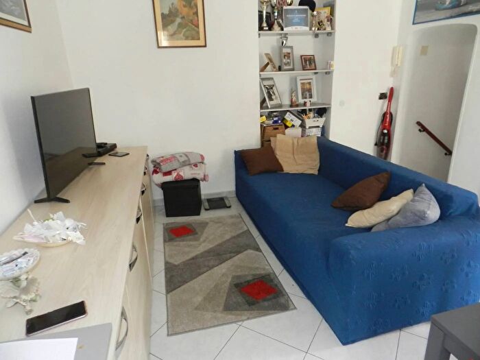 Appartamento quadrilocale in vendita in Via Roma Ospedaletti, Ospedaletti