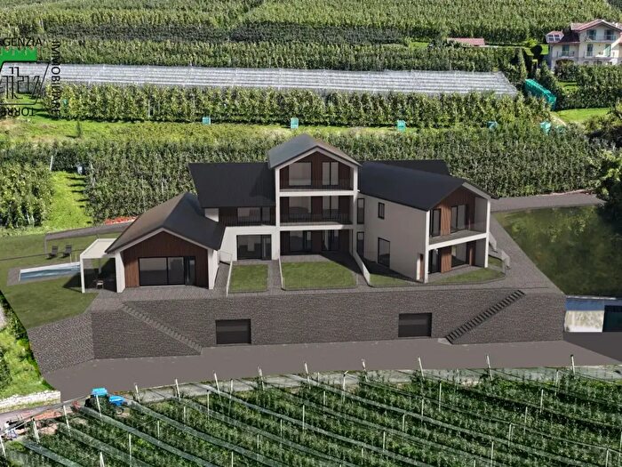 Appartamento trilocale in vendita in Segno Via di Cort, Predaia