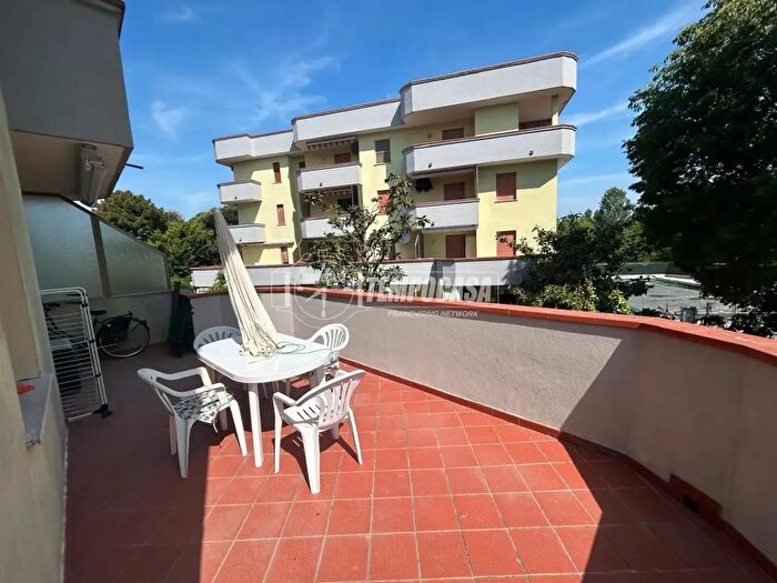 Appartamento trilocale in vendita in Viale Europa Lido delle Nazioni, Comacchio
