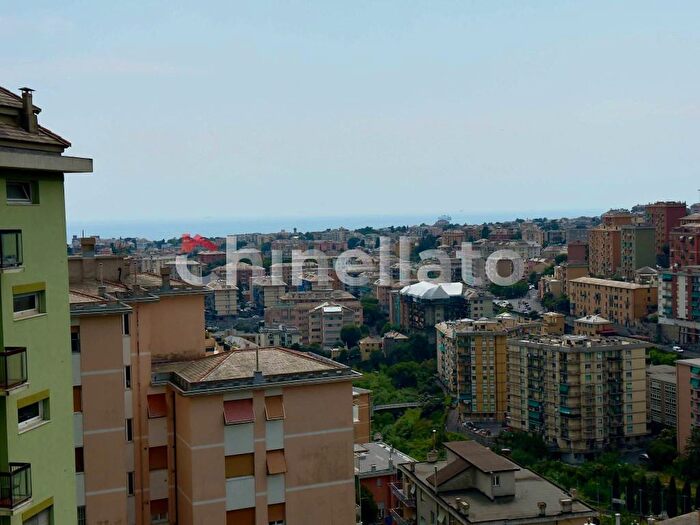 Appartamento con 5 locali in affitto in Via Antonio Cianciullo, Borgoratti, Genova