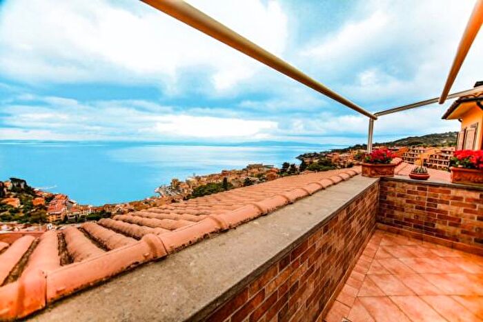 Appartamento con 5 locali in vendita in Via della Grotta, Monte Argentario