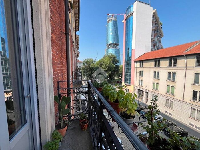 Appartamento bilocale in affitto in Via Adige, Porta Romana Medaglie d'Oro, Milano
