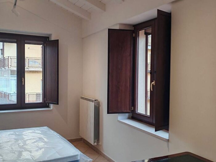 Appartamento trilocale in affitto in Largo San Michele Arcangelo, Centro, Potenza