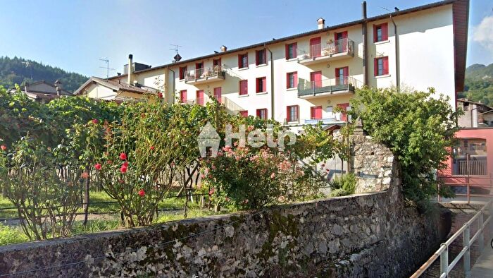 Appartamento bilocale in vendita in Via Carbiol Mori, Mori