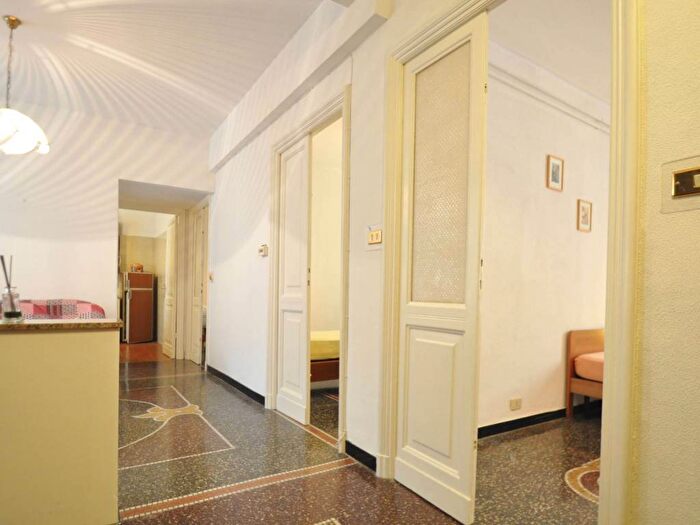 Appartamento trilocale in affitto in Via Giovanni Maria Olgiati, Sestri Ponente, Genova