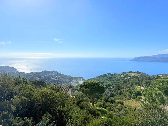 Appartamento quadrilocale in vendita in Capoliveri