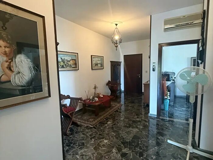 Appartamento trilocale in vendita in Via Rialto, Martellago