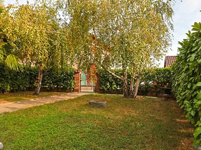 Casa con 6 locali in vendita in Strada della Crova, Chivasso